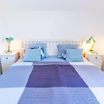 Lovely In With Swimming Pool Apartment *