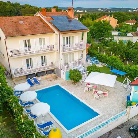 Apartmán Lovely In With Wifi *