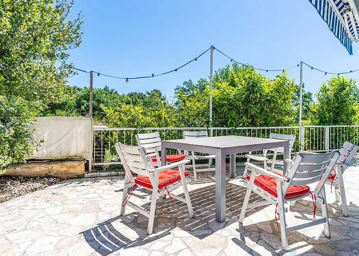 Lovely In With Wifi Pula