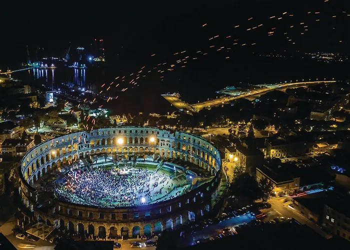 Apartment Lovely In With Wifi Pula